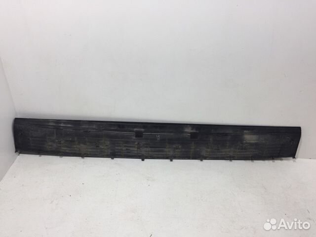 Накладка бампера задняя верхняя Toyota Land