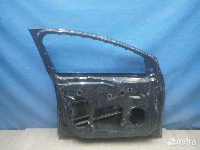 Дверь передняя левая Ford Focus 3 2011 Дверь передняя левая Ford Focus 3 2011