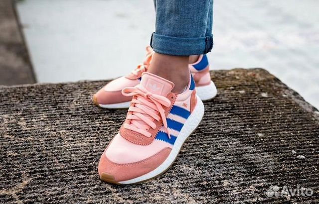 Женские кроссовки Adidas iniki pink Женские кроссовки Adidas iniki pink
