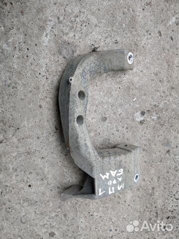 Кронштейн бампера Мерседес Актрос 9408851031 Кронштейн бампера Мерседес Актрос 9408851031