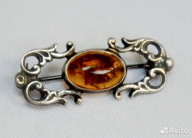 Серебряная брошь 925 с янтарем Серебряная брошь 925 с янтарем
