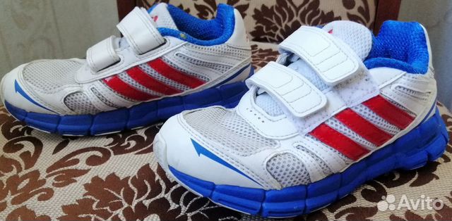 Продам кроссовки на мальчика Adidas