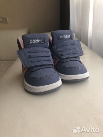 Кроссовки Adidas Кроссовки Adidas