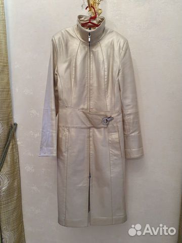 Плащ кожаный La Reine Blanche 44 Плащ кожаный La Reine Blanche 44