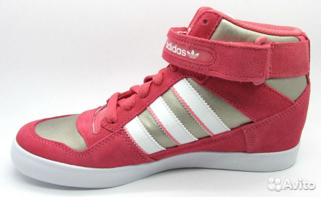 Новые сникерсы Adidas Новые сникерсы Adidas