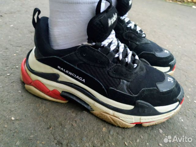 Кроссовки balenciaga triple S black white Кроссовки balenciaga triple S black white