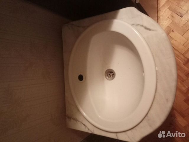 Раковина с тумбой и сливной трубой купить в Москве, цена 3 000 руб ...