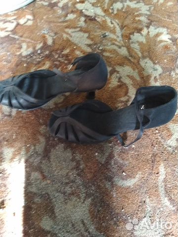 Продам бальные туфли,новые 38 размер