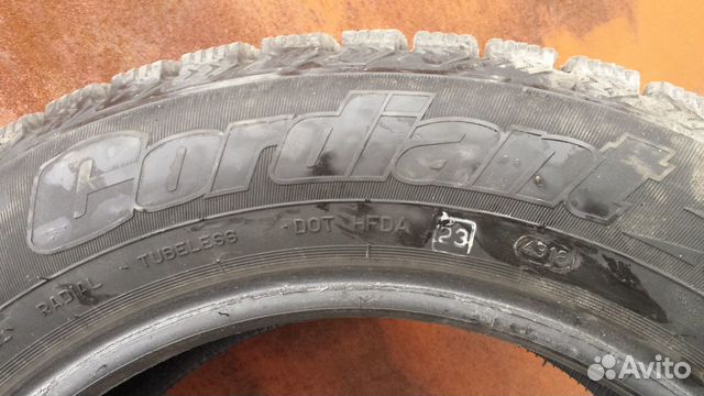 Продам зимние шипованные шины cordiant snow cross