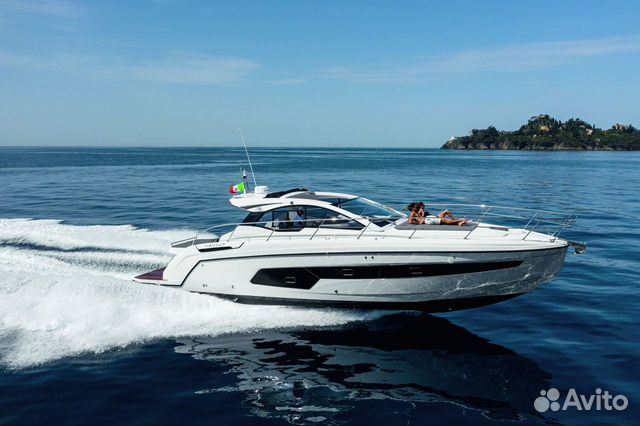 Моторная яхта Azimut Atlantis 45, 2024