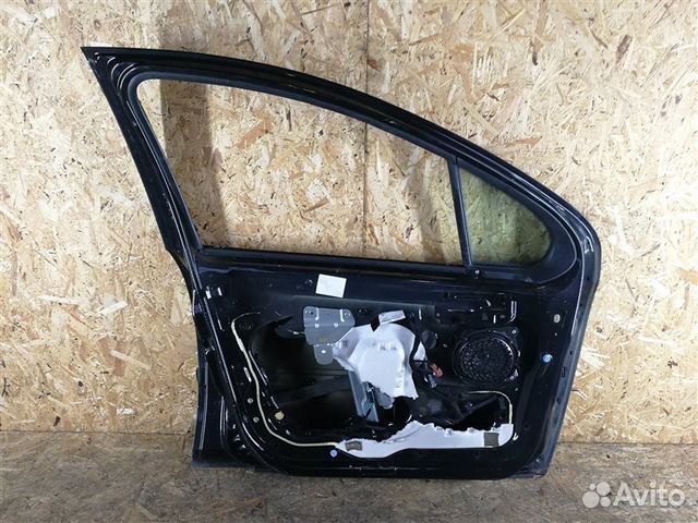 Дверь передняя левая Peugeot 207 2009 Дверь передняя левая Peugeot 207 2009