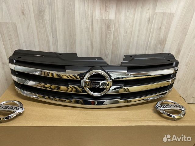 Nissan almera G15 решетка радиатора с эмблемой