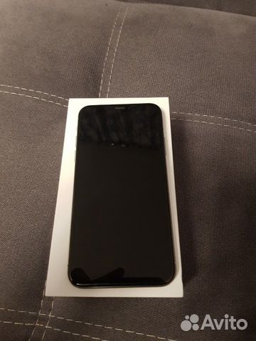 Телефон iPhone X 64GB Телефон iPhone X 64GB