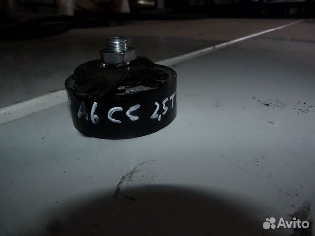 Натяжной ролик ремня Audi A6 C5 059108243L BAU