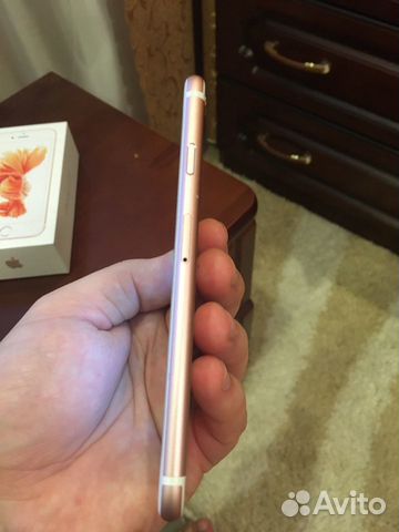 Телефон iPhone
