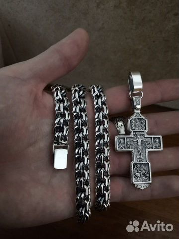 Серебряная цепь и крест Серебряная цепь и крест