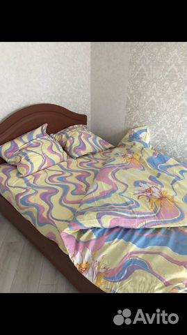 Продам кровать с матрасом Продам кровать с матрасом