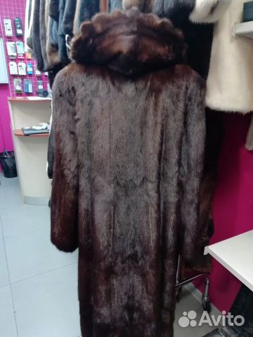Шуба норковая коричневая с капюшоном большая Шуба норковая коричневая с капюшоном большая