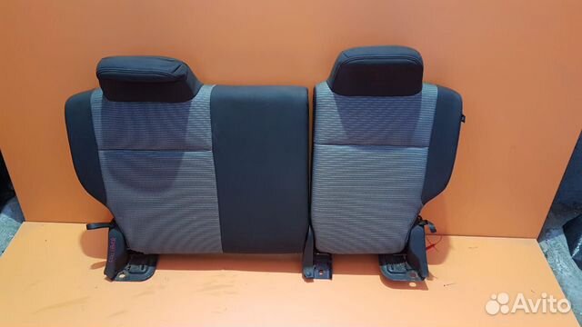 Спинка заднего сиденья на Dodge Caliber