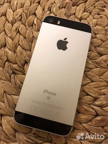 iPhone se 32gb, в идеальном состоянии iPhone se 32gb, в идеальном состоянии