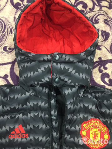 Продам куртку (пуховик) adidas