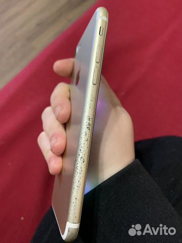 Телефон iPhone