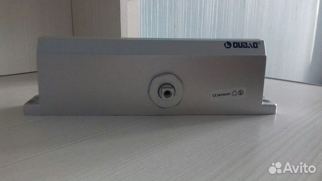 Дверной доводчик oubao E-604 серебро