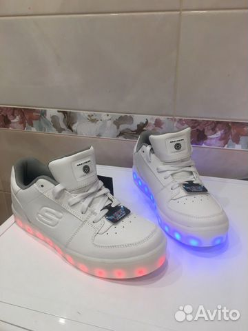 Кроссовки sketchers