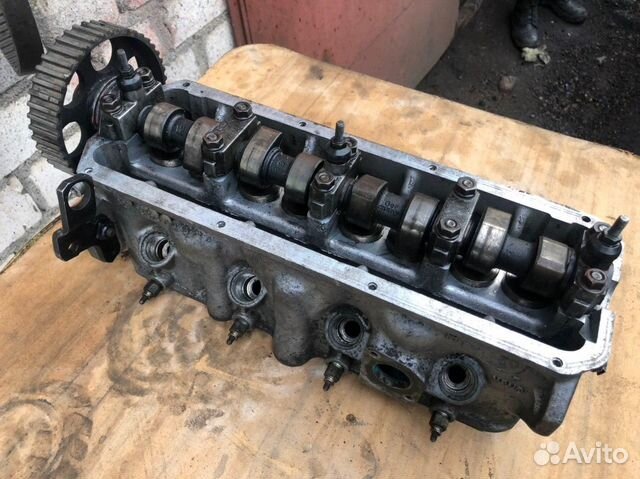 Головка блока VW Golf / Passat 1.9 TD Головка блока VW Golf / Passat 1.9 TD