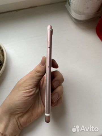 Телефон iPhone7