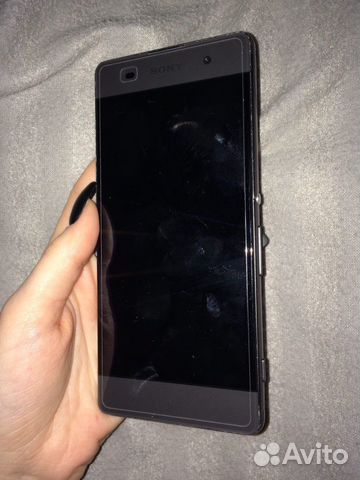 Телефон Sony E5 Телефон Sony E5