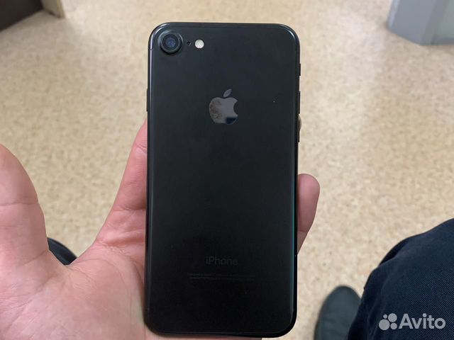 Телефон iPhone 7 Телефон iPhone 7