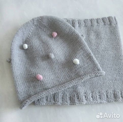 Вязаный комплект шапка и снуд Вязаный комплект шапка и снуд
