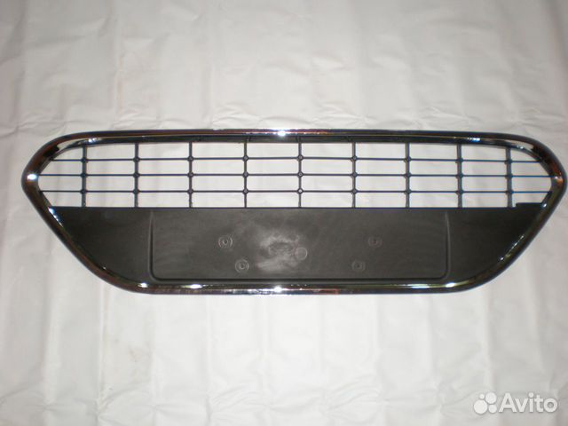 Центральная решетка бампера Ford Focus 2 Центральная решетка бампера Ford Focus 2