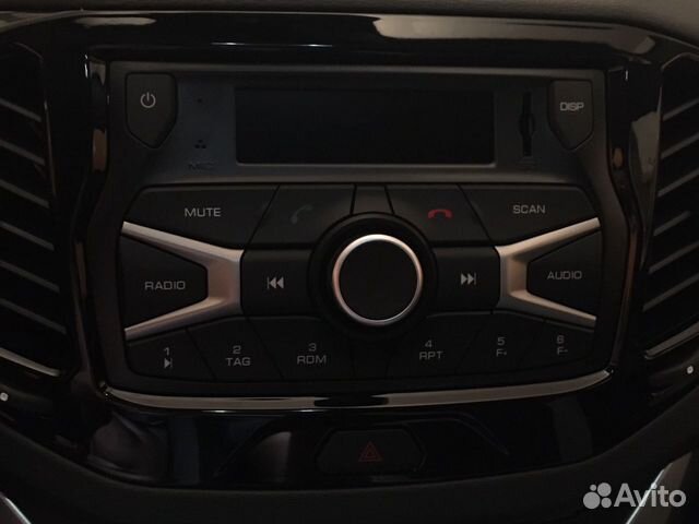 Штатная автомагнитола LADA Vesta