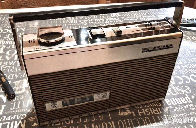 Grundig C-210 automatic магнитофон кассетный
