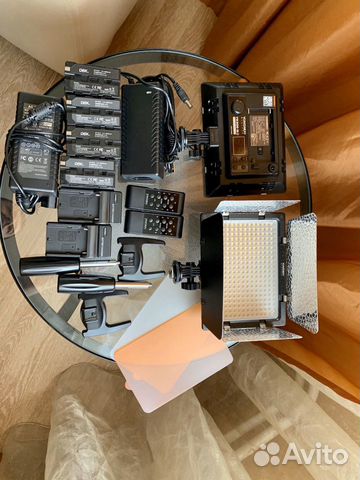 Yongnuo YN300III 2 полных набора