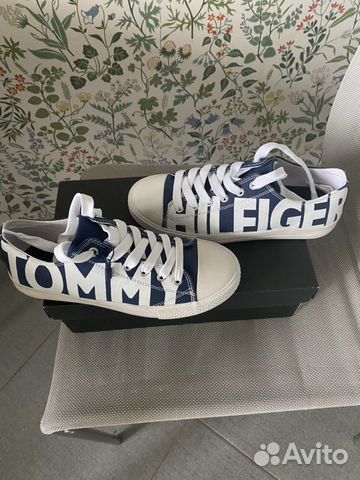 Кеды Tommy Hilfiger Новые 35 размер Кеды Tommy Hilfiger Новые 35 размер