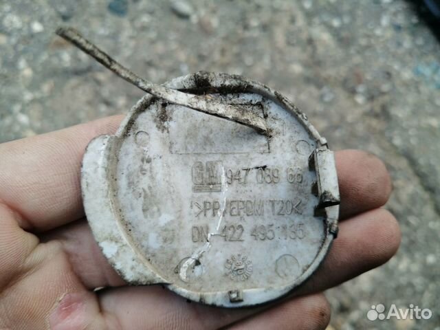 Заглушка буксировочного крюка заднего на Opel Astr Заглушка буксировочного крюка заднего на Opel Astr