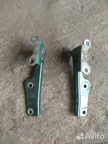 Петли капота Mitsubishi Pajero 3 Петли капота Mitsubishi Pajero 3