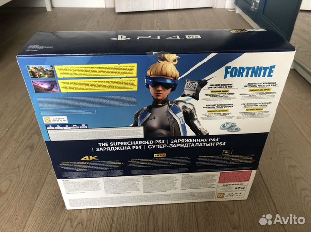 Sony PS4 Pro 1 Tb новая Sony PS4 Pro 1 Tb новая