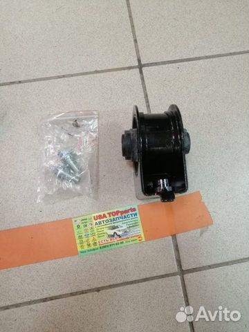 Опора двигателя передняя Ford Escape 2001-2012