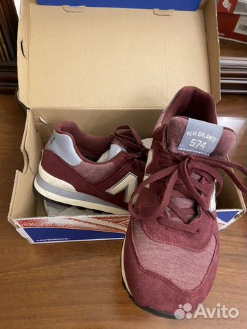 New Balance кроссовки новые 44