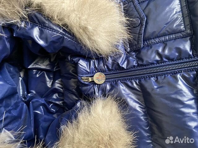 Moncler оригинал (состояние нового) Moncler оригинал (состояние нового)
