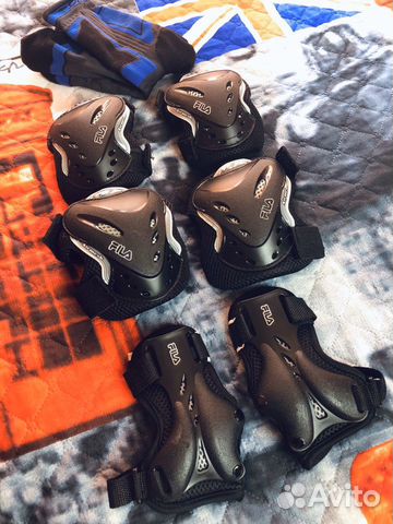 Ролики Fila NRK Pro Black р-р37,5 с комплектом защ Ролики Fila NRK Pro Black р-р37,5 с комплектом защ