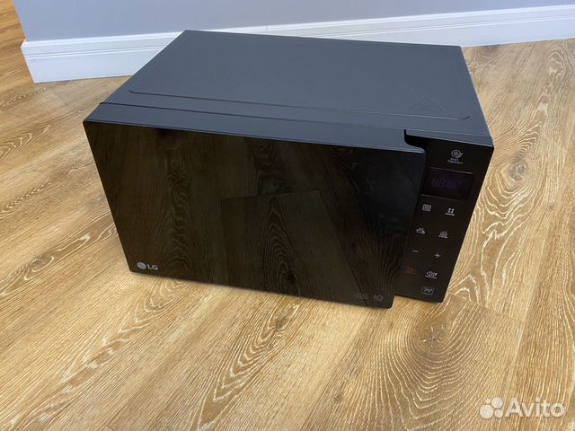 Микроволновая печь LG MW25R35GIS Микроволновая печь LG MW25R35GIS