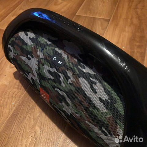 Колонка JBL Boombox Колонка JBL Boombox