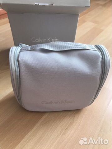 Дорожная косметичка Calvin Klein новая