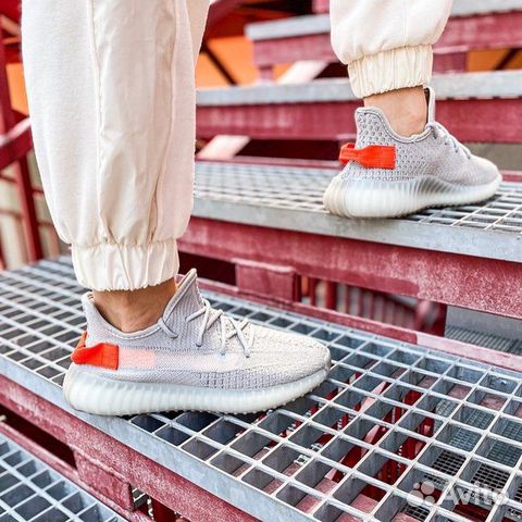 Кроссовки Adidas Yeezy Boost Кроссовки Adidas Yeezy Boost