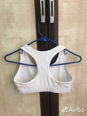Спортивное бра Nike xs Спортивное бра Nike xs